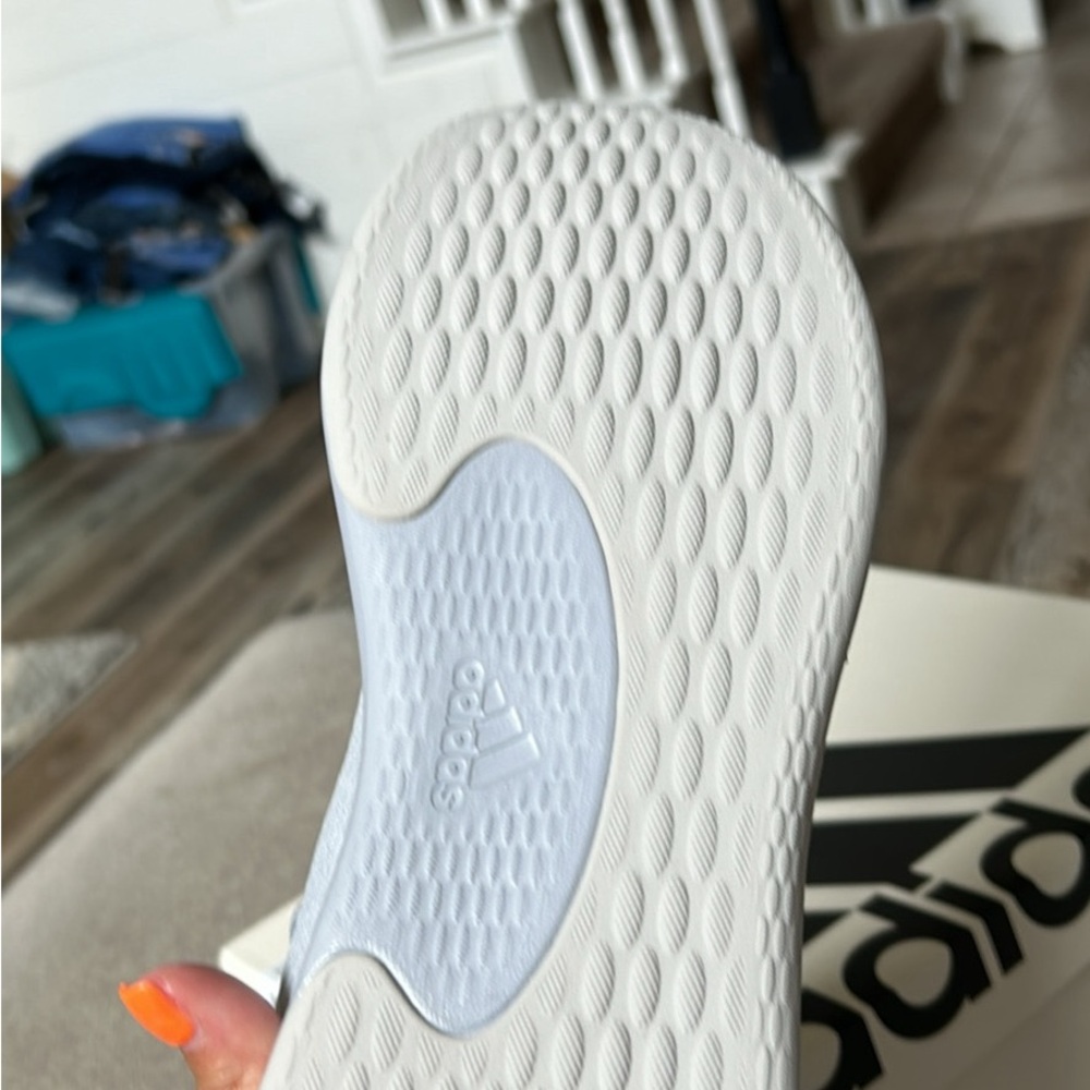 NIB women’s Adidas nine - Picture 3 of 4